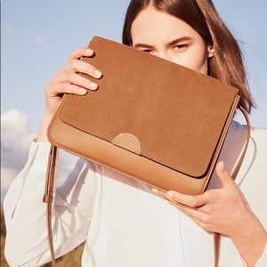 Classic Shoulder Bag, Cognac